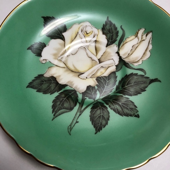 Paragon Double Warrant Cabbage Rose Tea Cup & Saucer Green Teacup Vintage - Picture 7 of 16